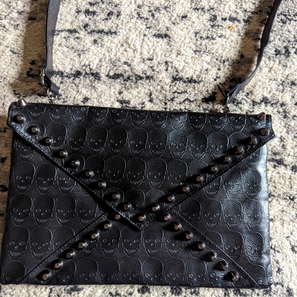 Stuffed Skull Clutch Envelope Purse - Picture 1 of 4